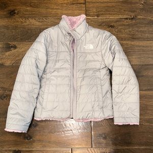 The North Face girls jacket size XS 6 gray and purple fur reversible